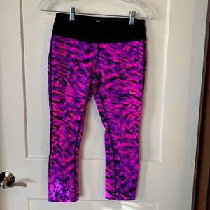 Colorful Nike cropped leggings